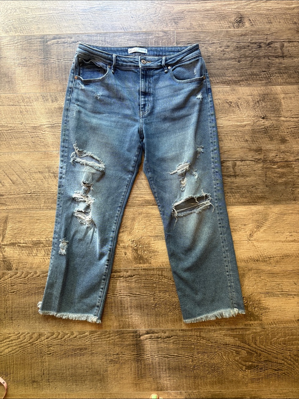 KanCan Distressed Crop Jeans Sz 30